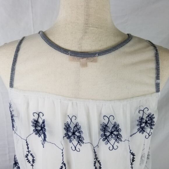Lavish Blue White Sleeveless Tank Mesh Lined Embroidery Top Shirt Size S - Picture 4 of 10